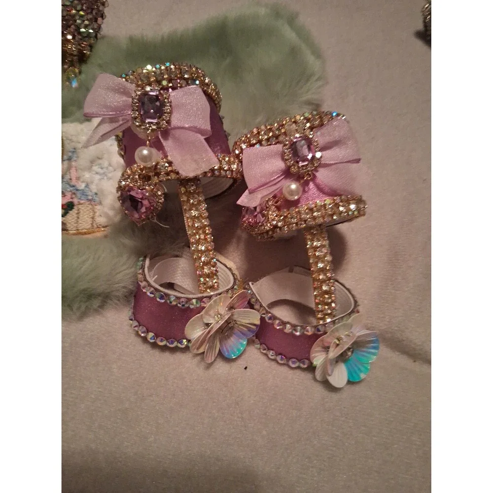 Disney small cat/dog gem stone paw claws, scarf and gem stone crown